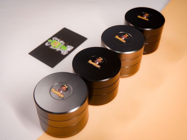 Grinder 7 Pieces Honeypuff 7 z2928916239818 aff04e4887532c1947e3e94081e2ef11 d6bde50feab5463f8ab60184c649ae12 grande